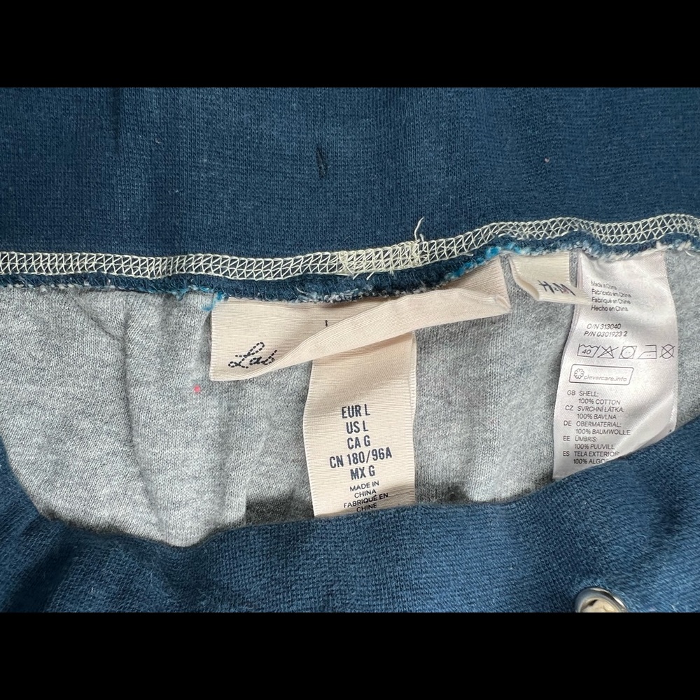 H&M shorts - Picture 3 of 3